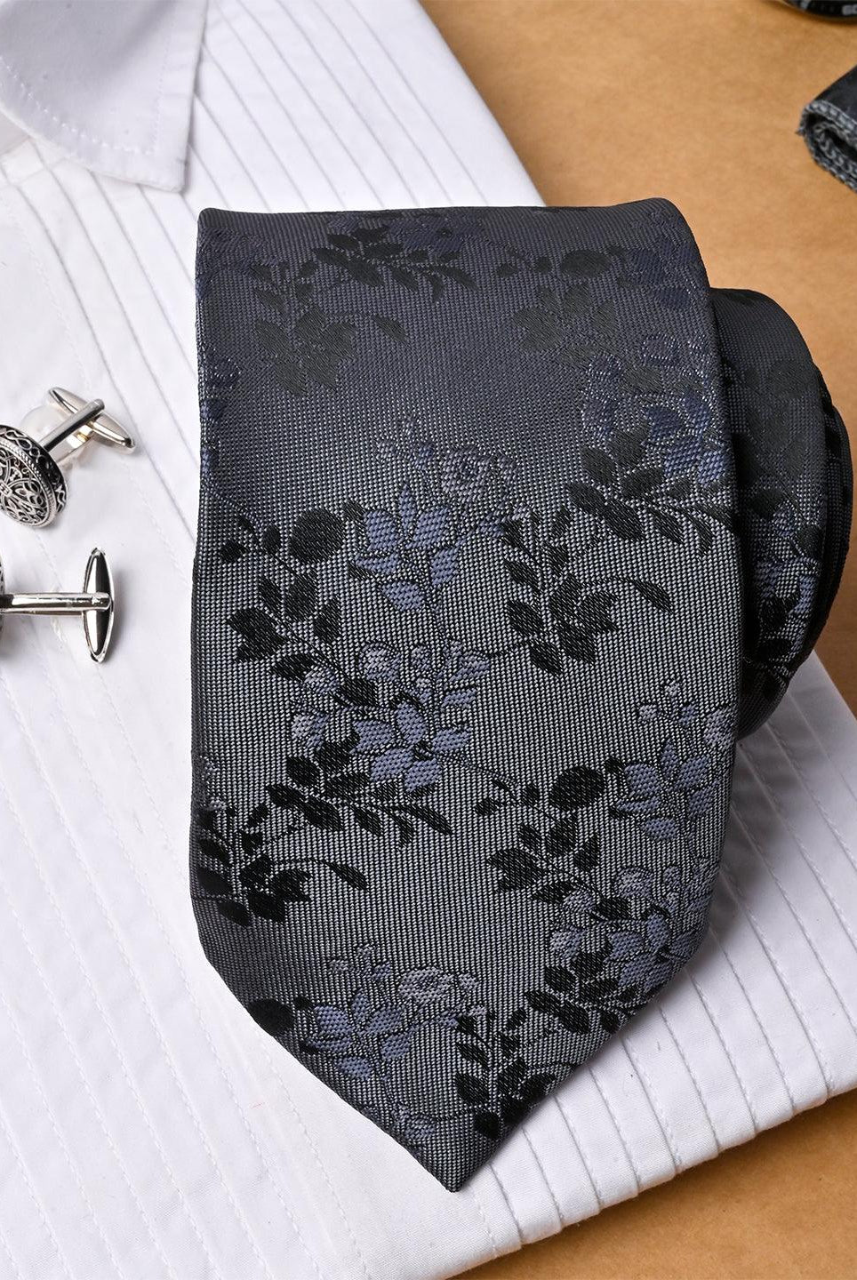 Grey Floral Micro Silk Necktie With Pocket Square & Cufflinks - Tistabene