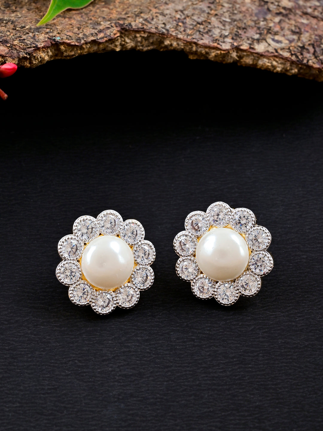 Floral International Diamonds Stud Earring