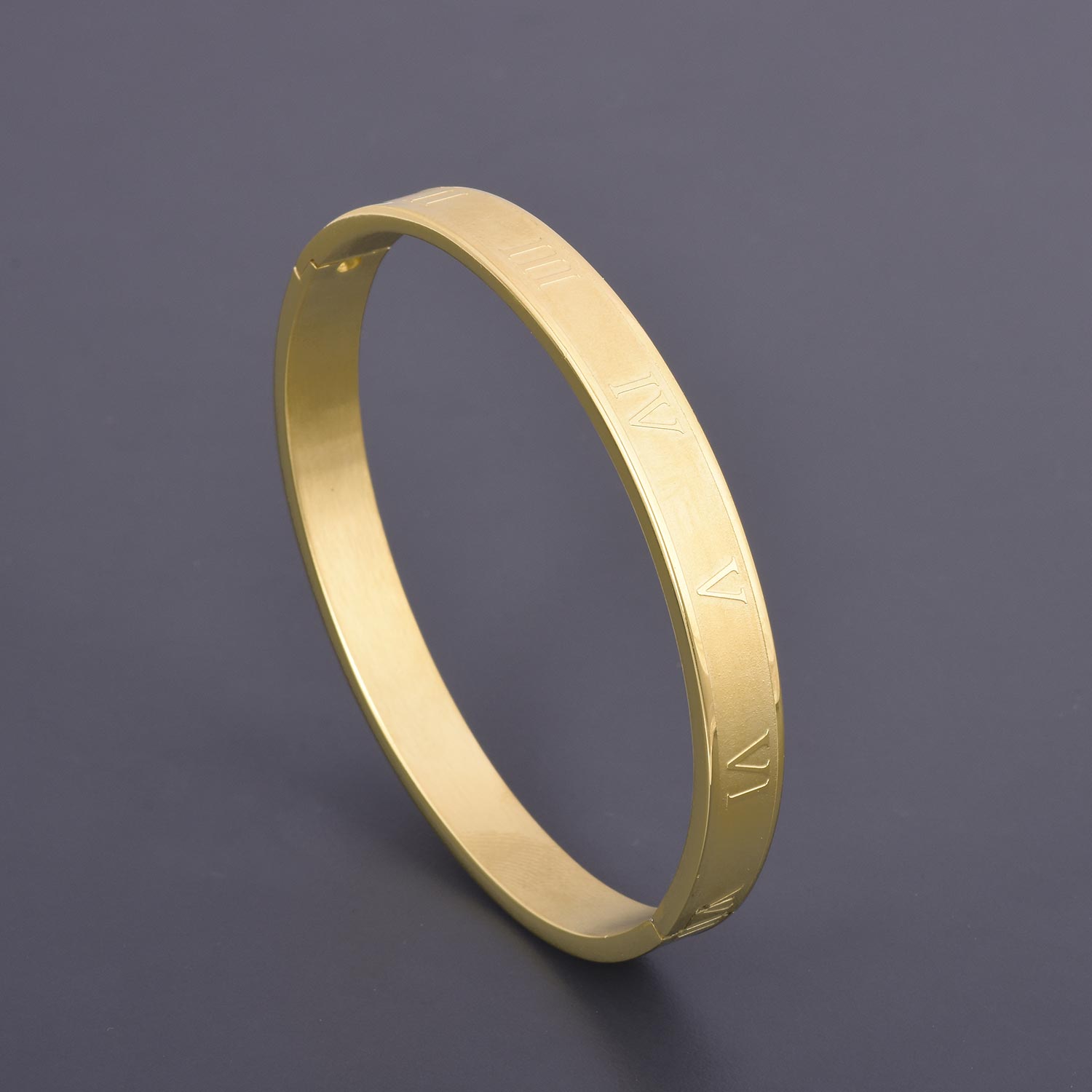 Engraved Numerus Gold Metallic Mens Bracelet
