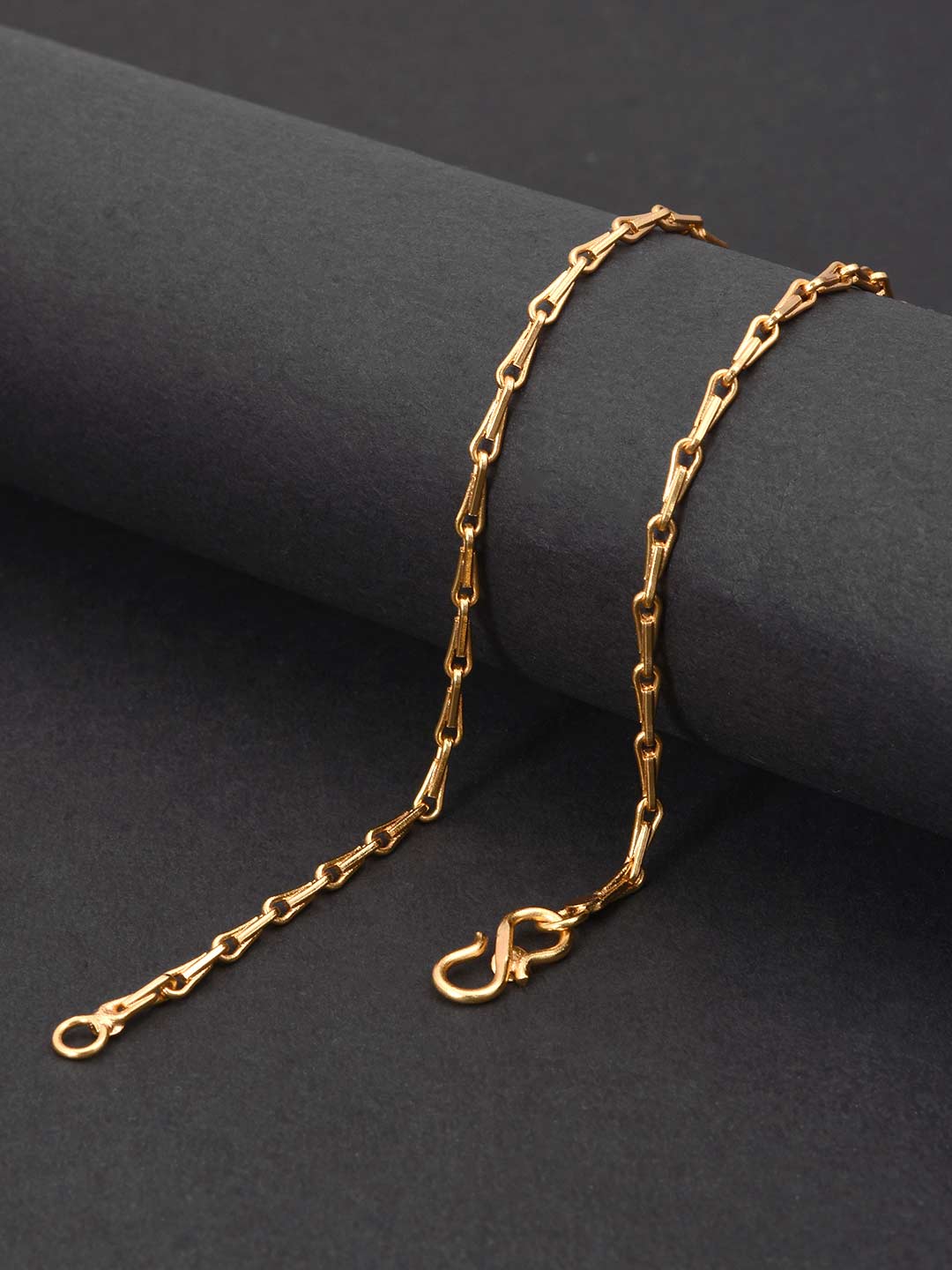 Contemporary Modern Golden Color Thick Mens Chain