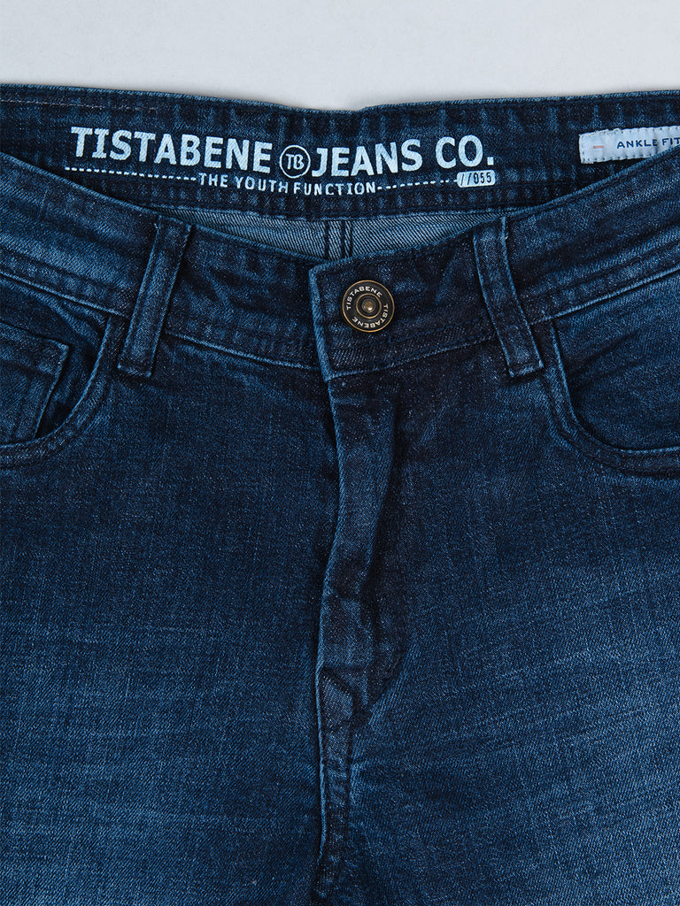 dark blue denim jeans 