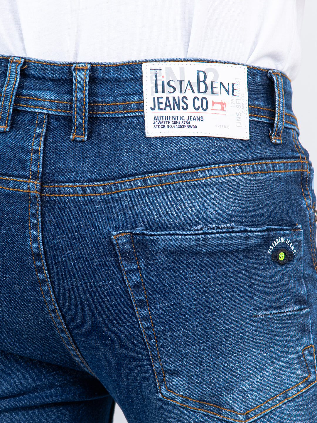 Aggregate more than 124 man jeans pant image super hot