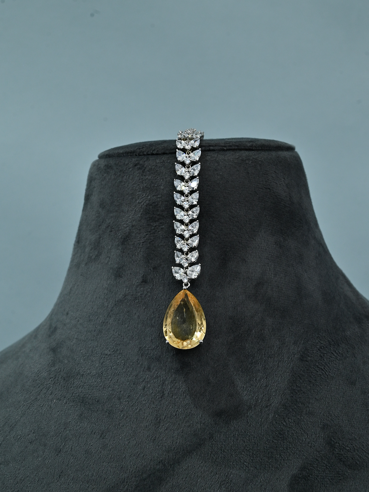 Contemporary Colored Stone Tikka Maang Tikka