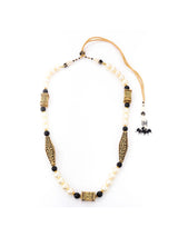 Antique Style Black and White Beaded Necklace