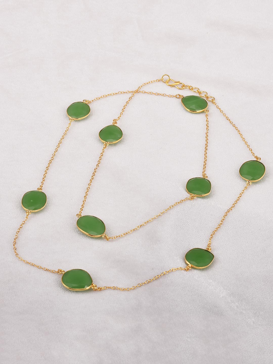Contemporary Green Colored and Chains Long Necklace