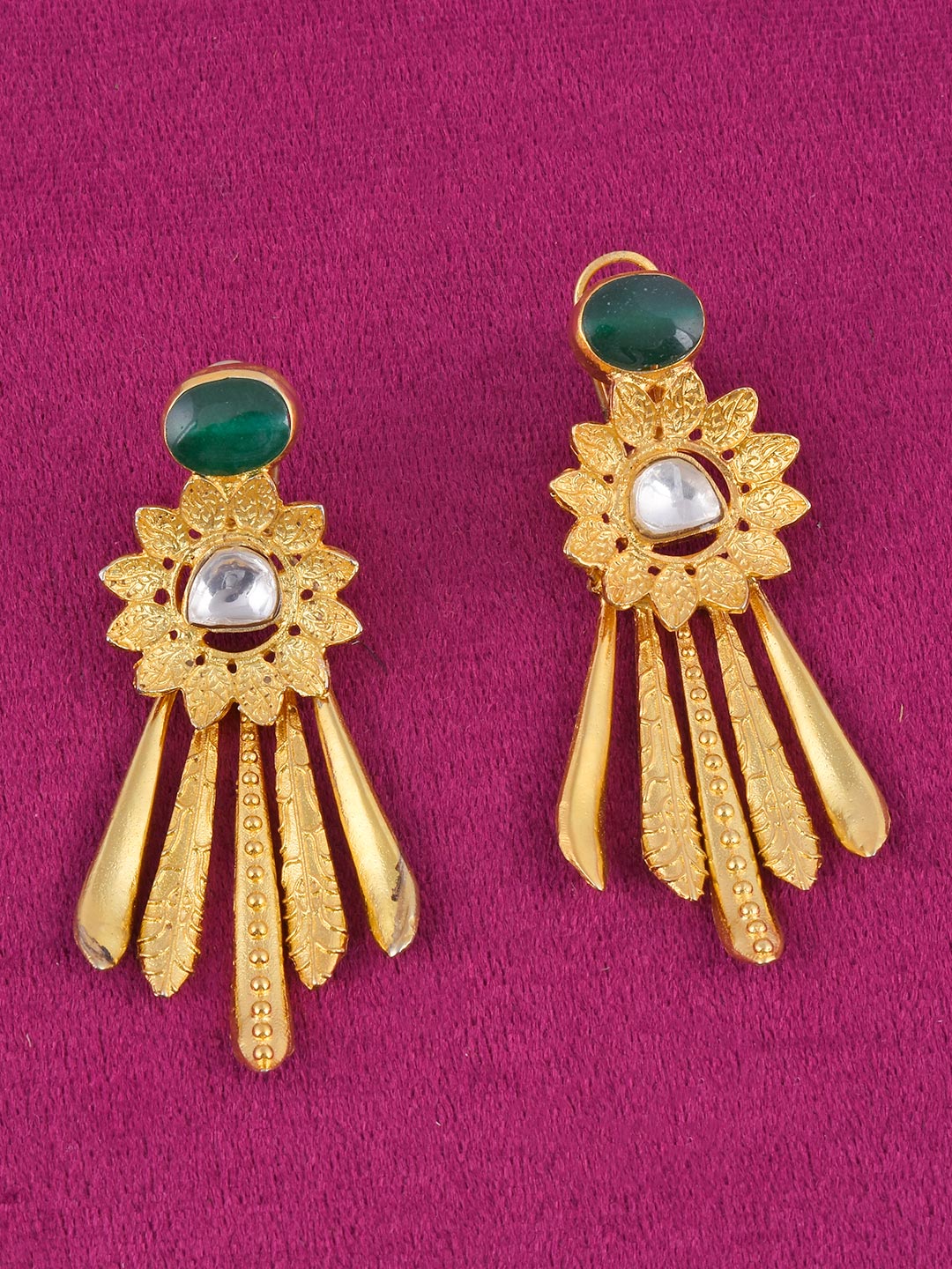 Floral Designer Pearls Necklace Set