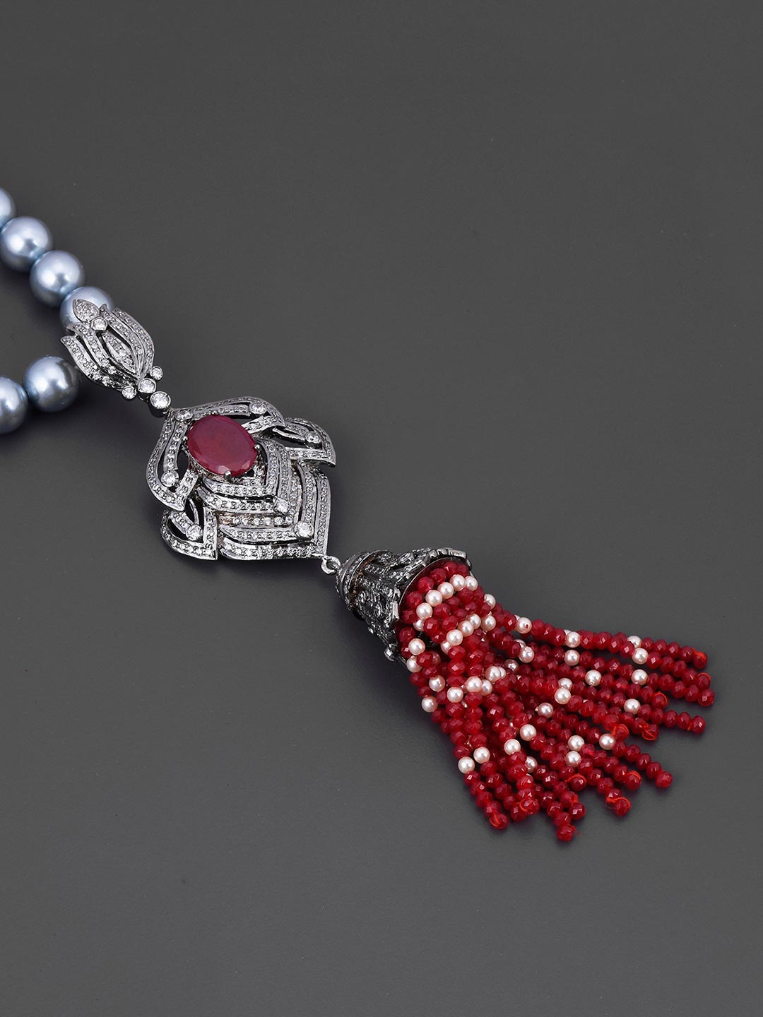 Contemporary Black Beauty Designer Necklace Set