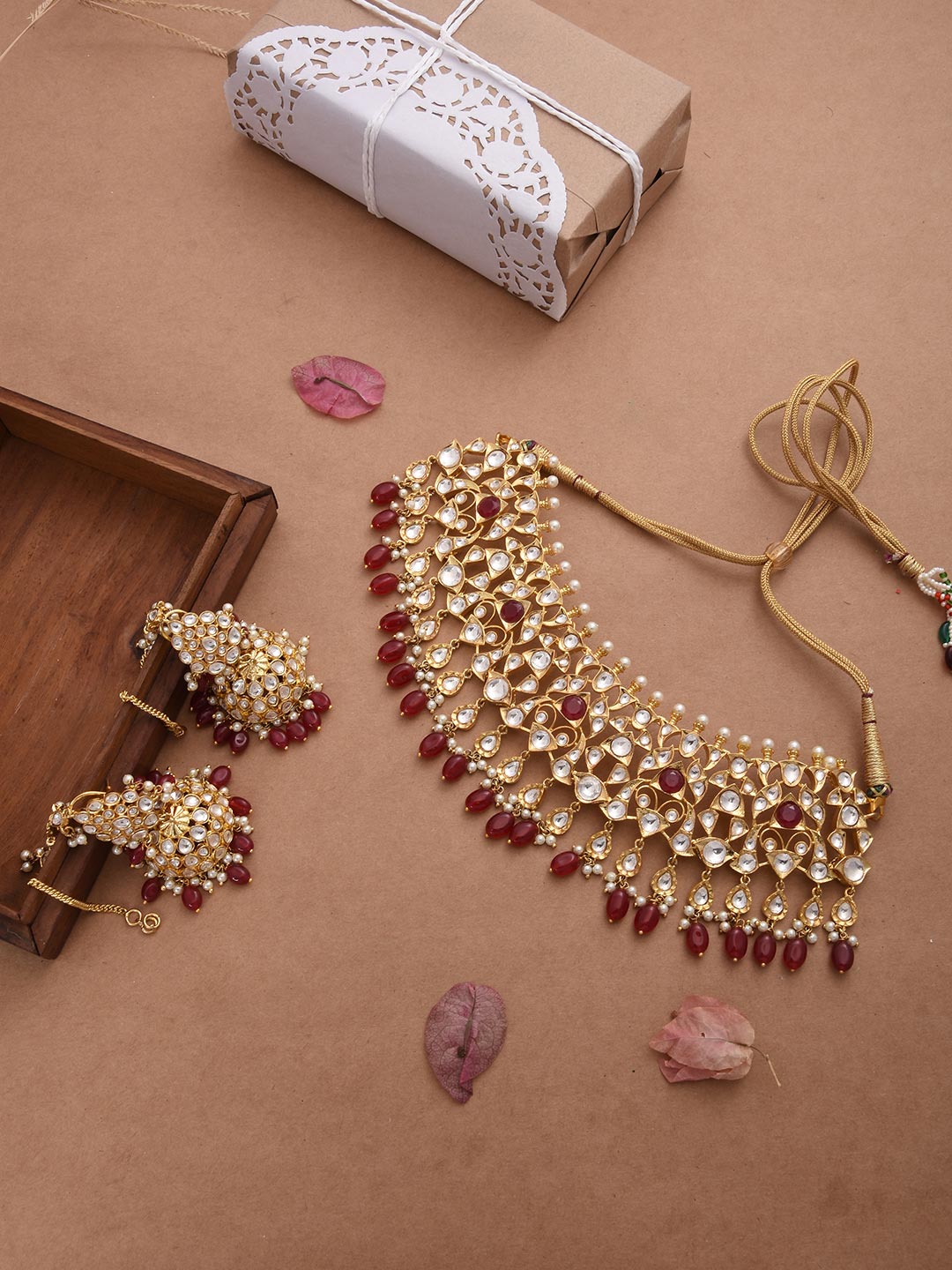 Traditional Kundan Meena Choker Necklace Set
