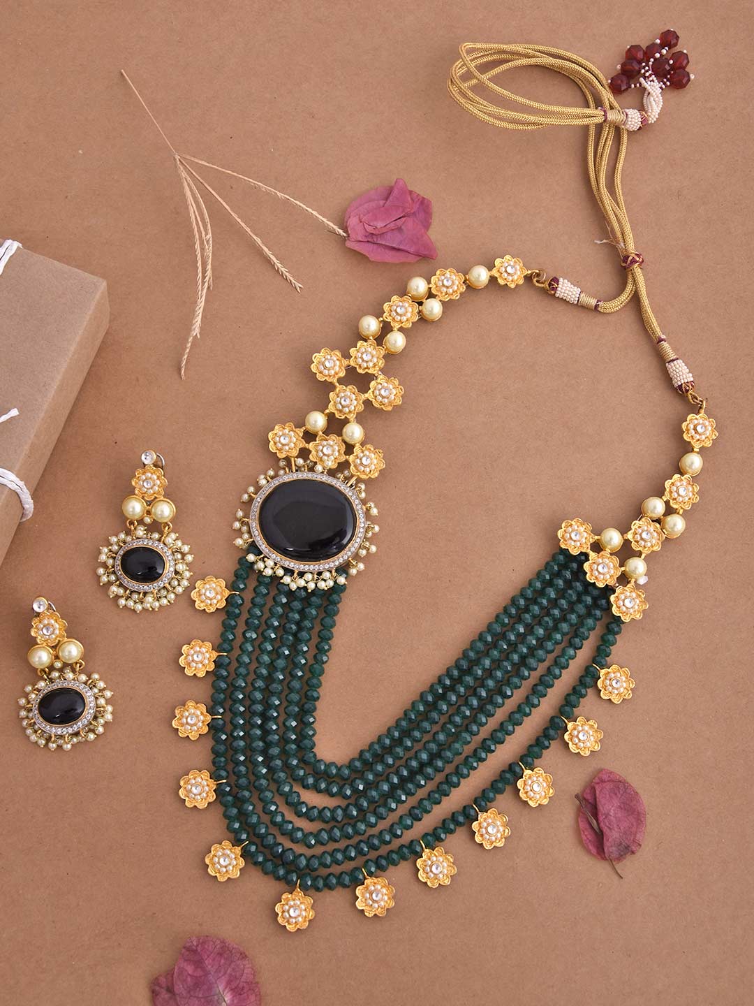 Floral Modern Traditional Necklace Set