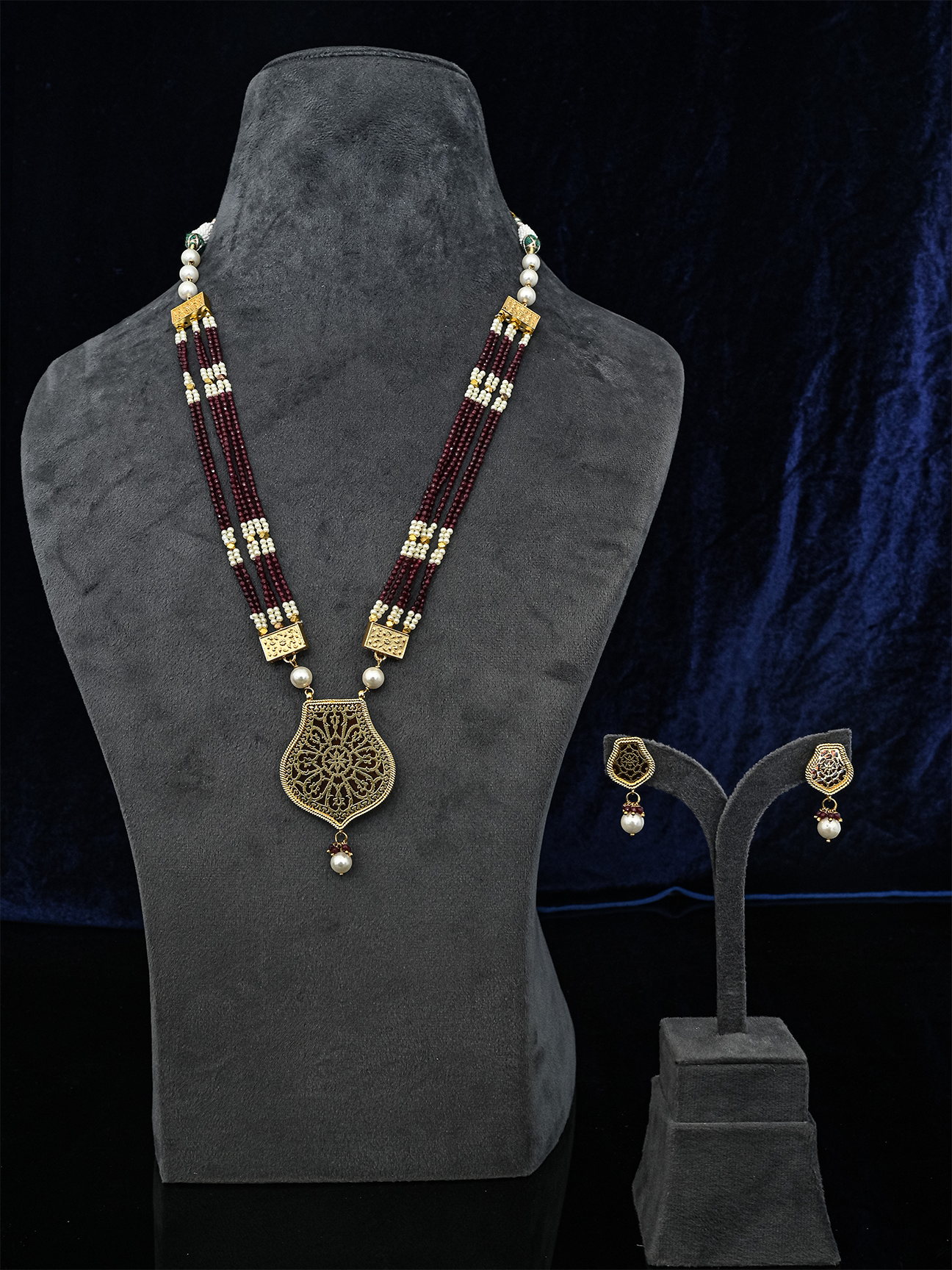 Traditional Beaded Beaded Necklace Set