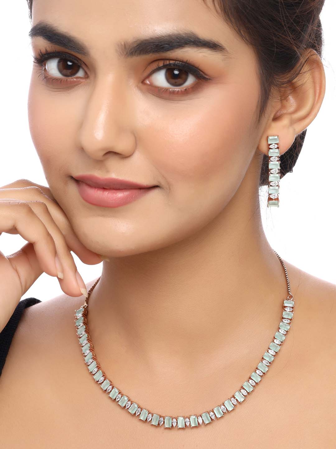 Classic Modern Designer Necklace Set