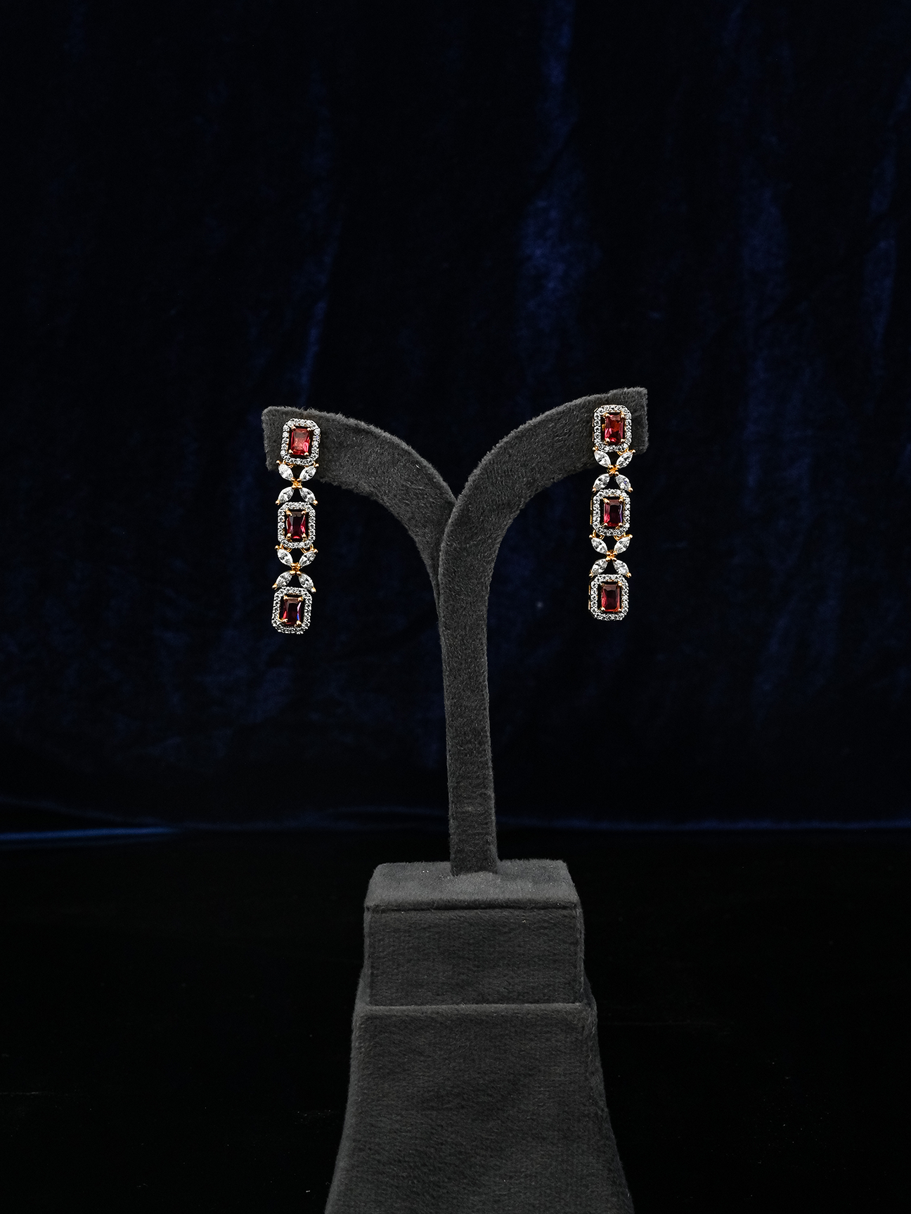 Contemporary Modern Designer Necklace Set