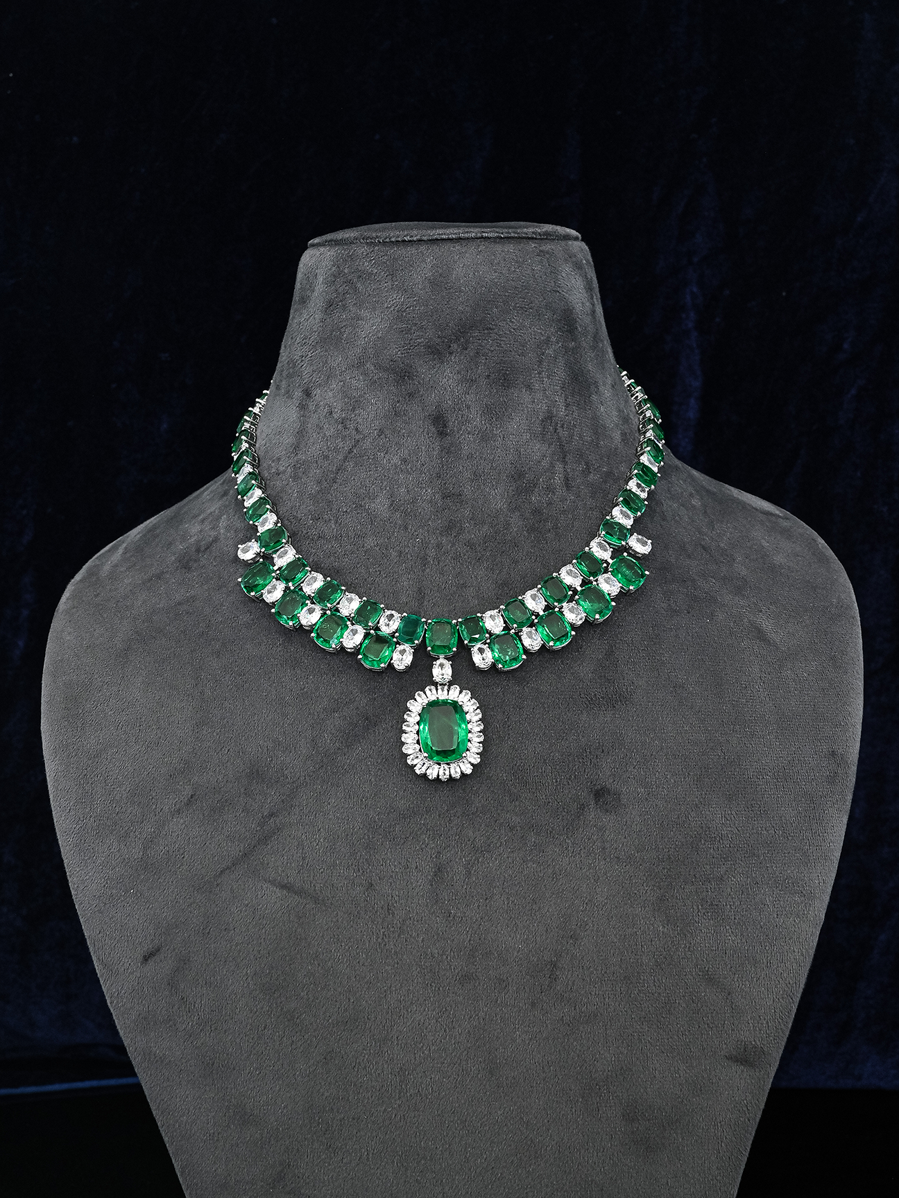 Contemporary Colored Stone Designer Necklace Set