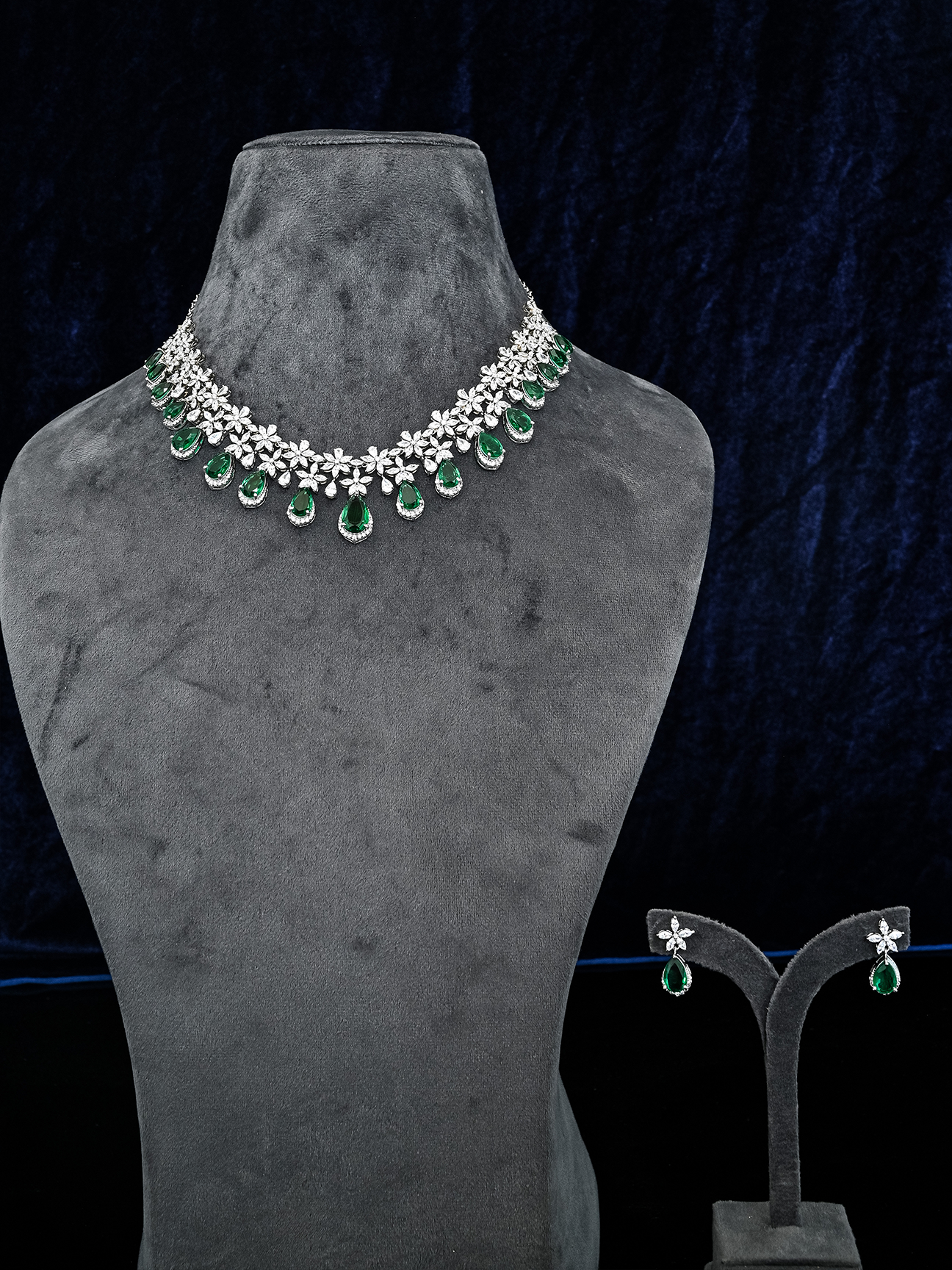 Contemporary Colored Stone designer Necklace