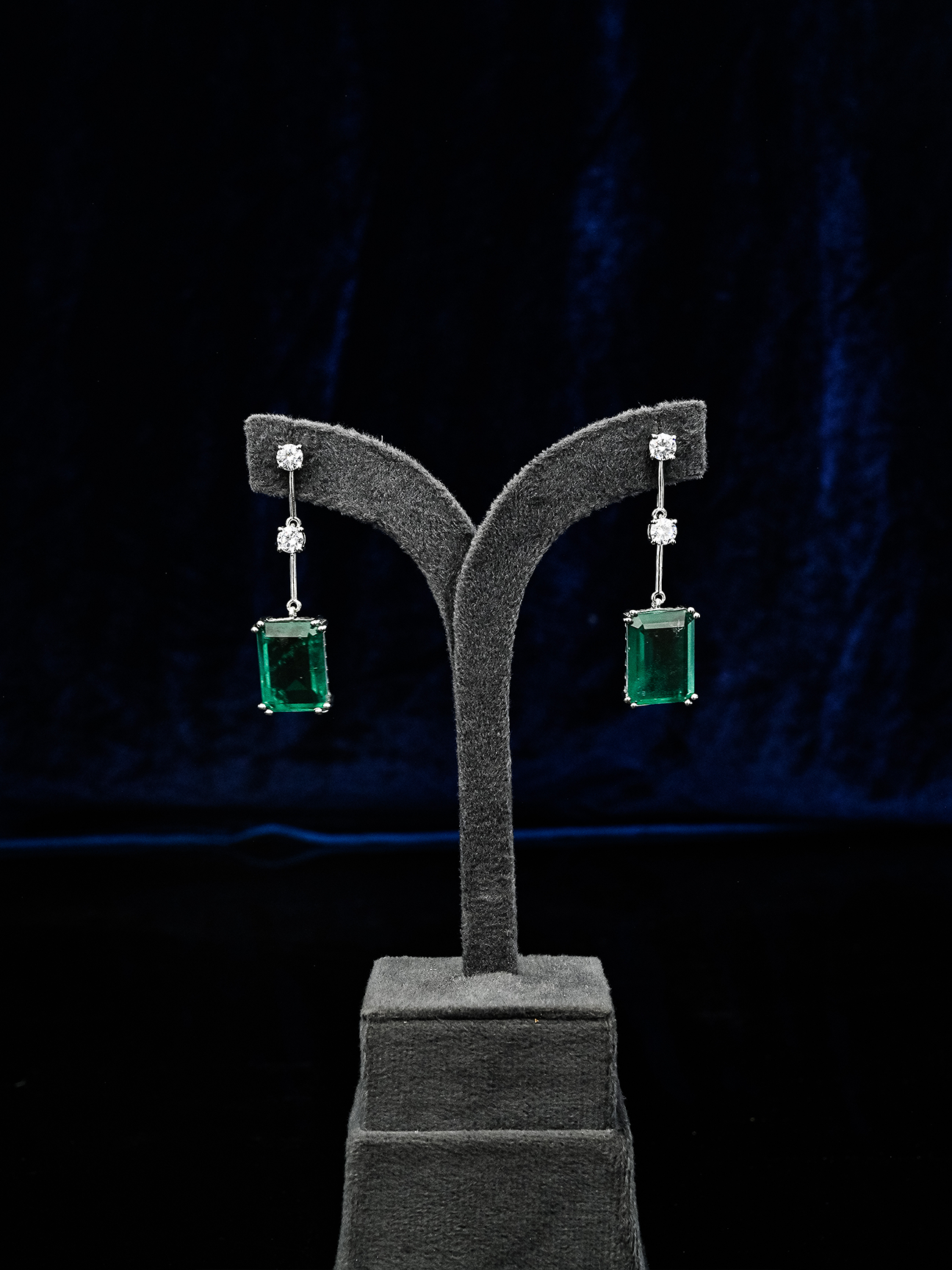 Contemporary Colored Stone designer Necklace