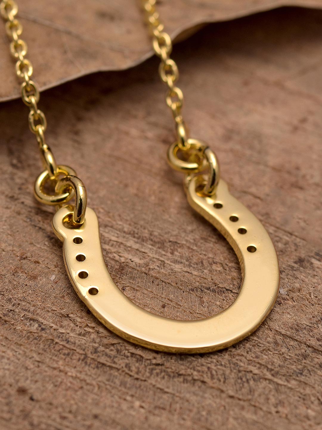 18 K Gold Plated Horse Shoe Pendant