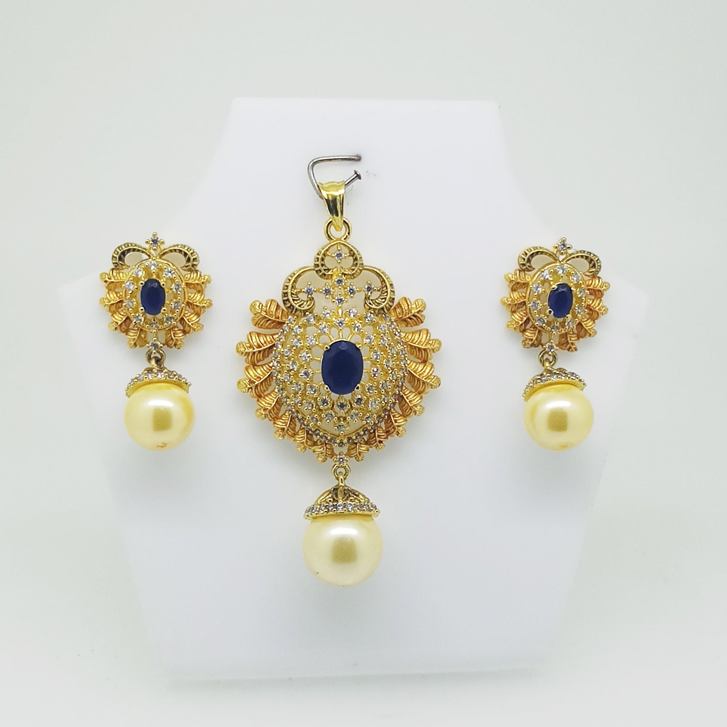 Floral Antique Designer Blue Stones Pendant set