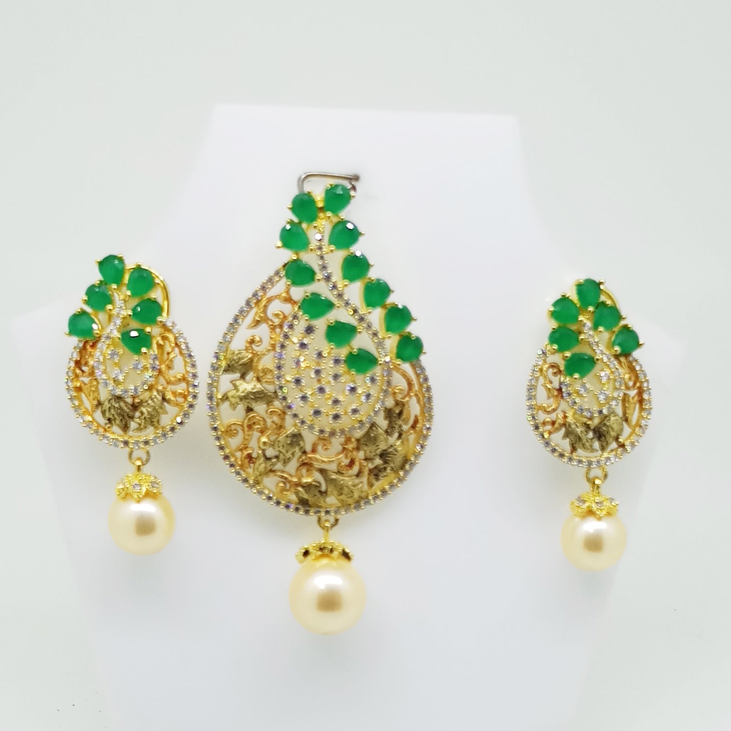 Floral Antique Green Designer Pendant Set