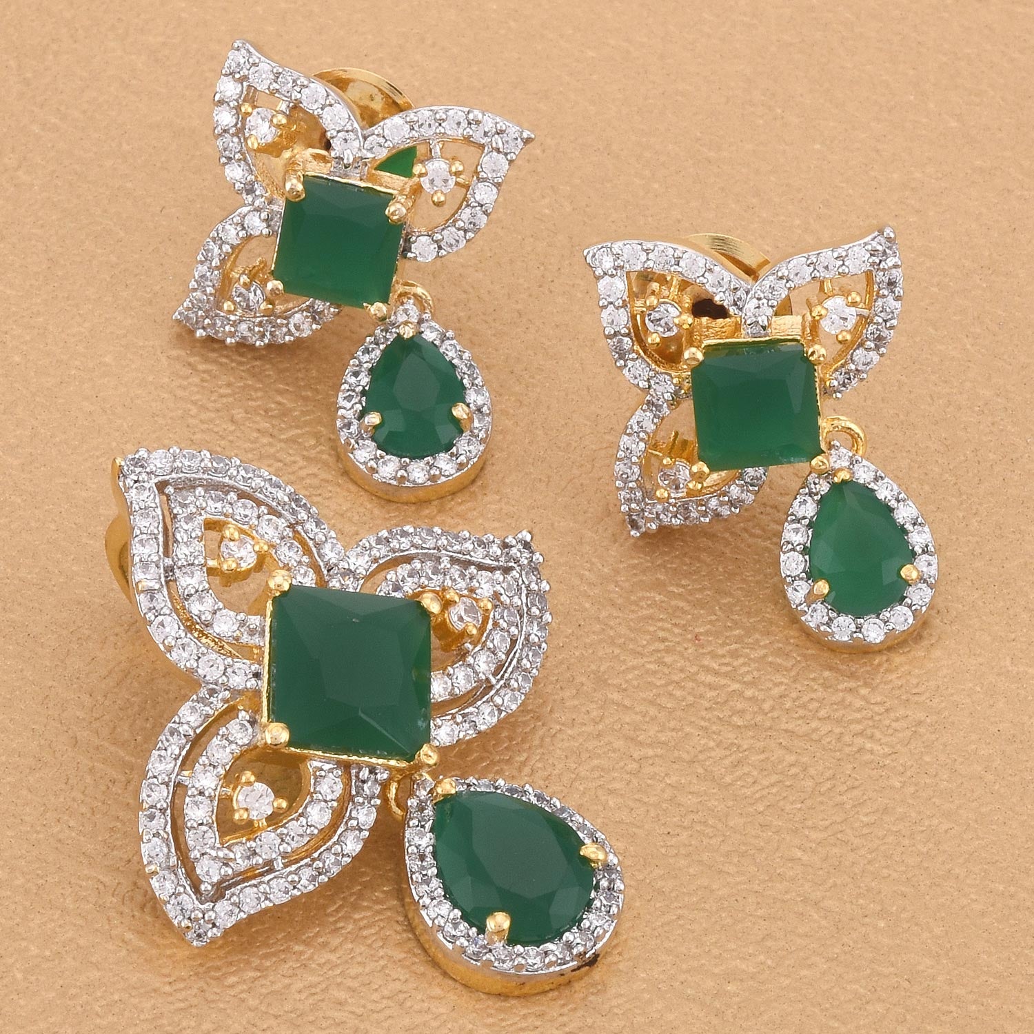 Floral Green Colored Stones Pendant Set