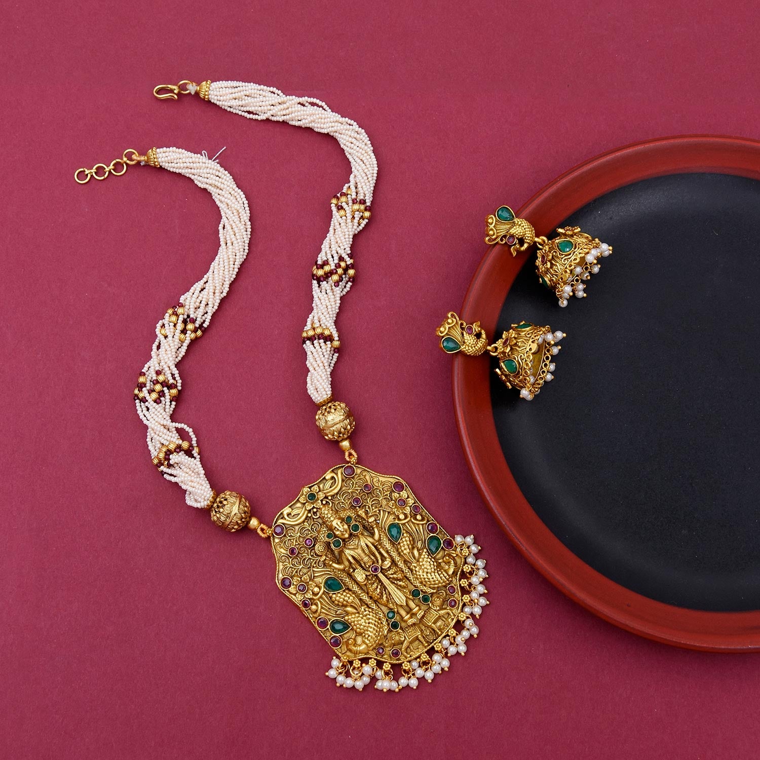 Balaji Gold Plated Pendant Set