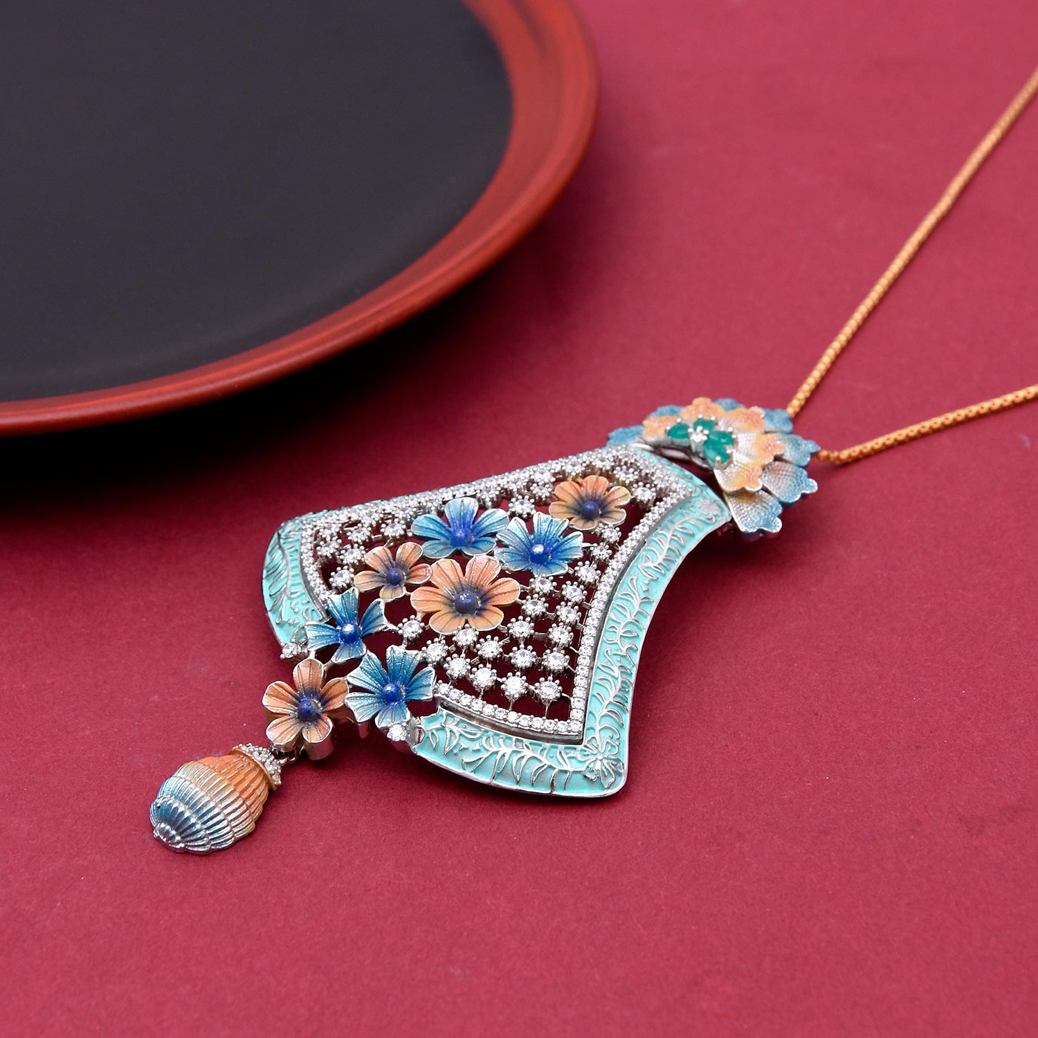 Designer Enamelled Floral Pendant Set