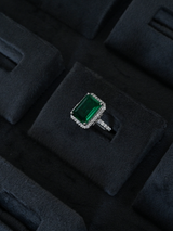 Contemporary Colored Stone Cocktail Ring