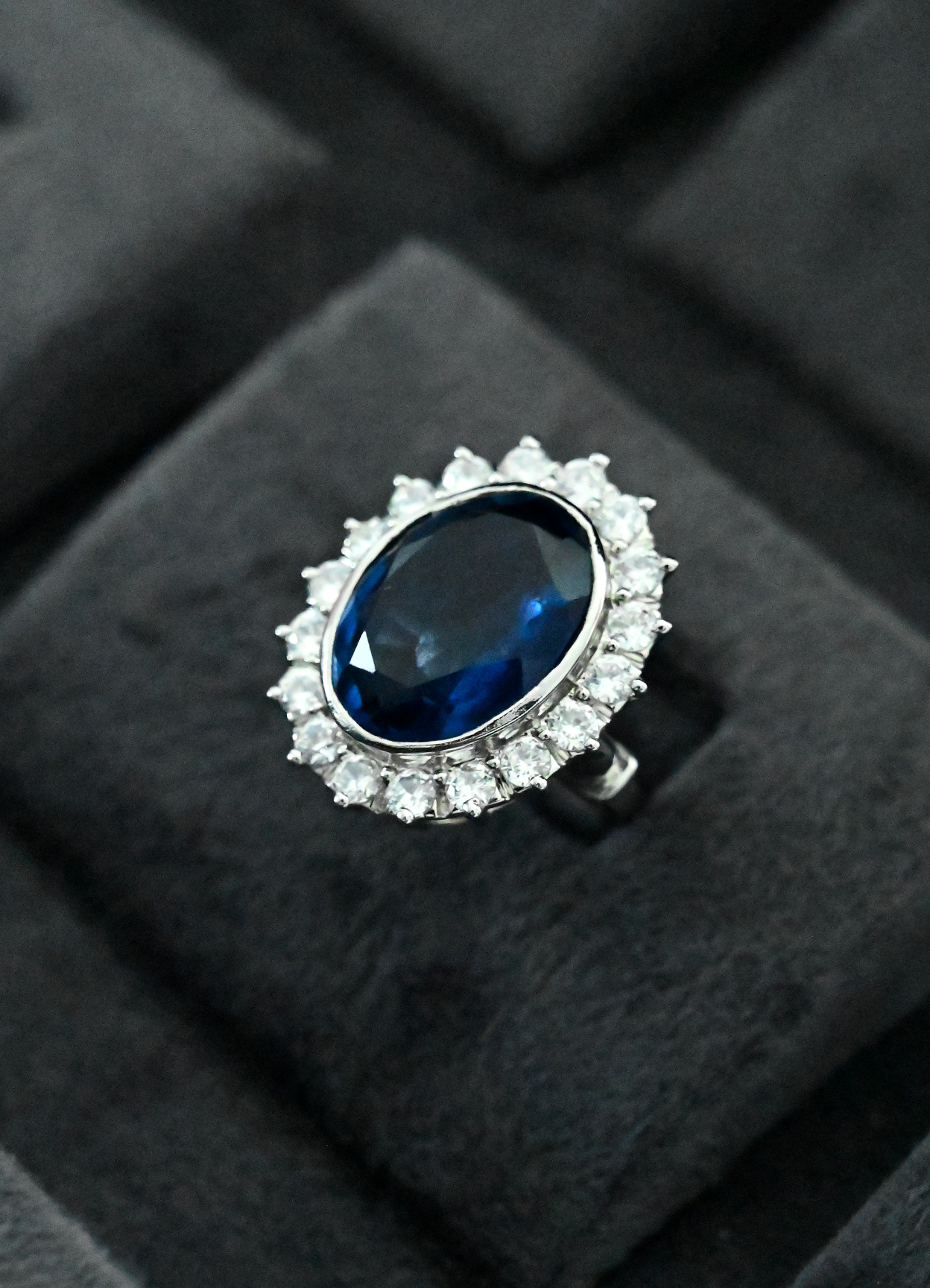 Contemporary Colored Stone Cocktail Ring