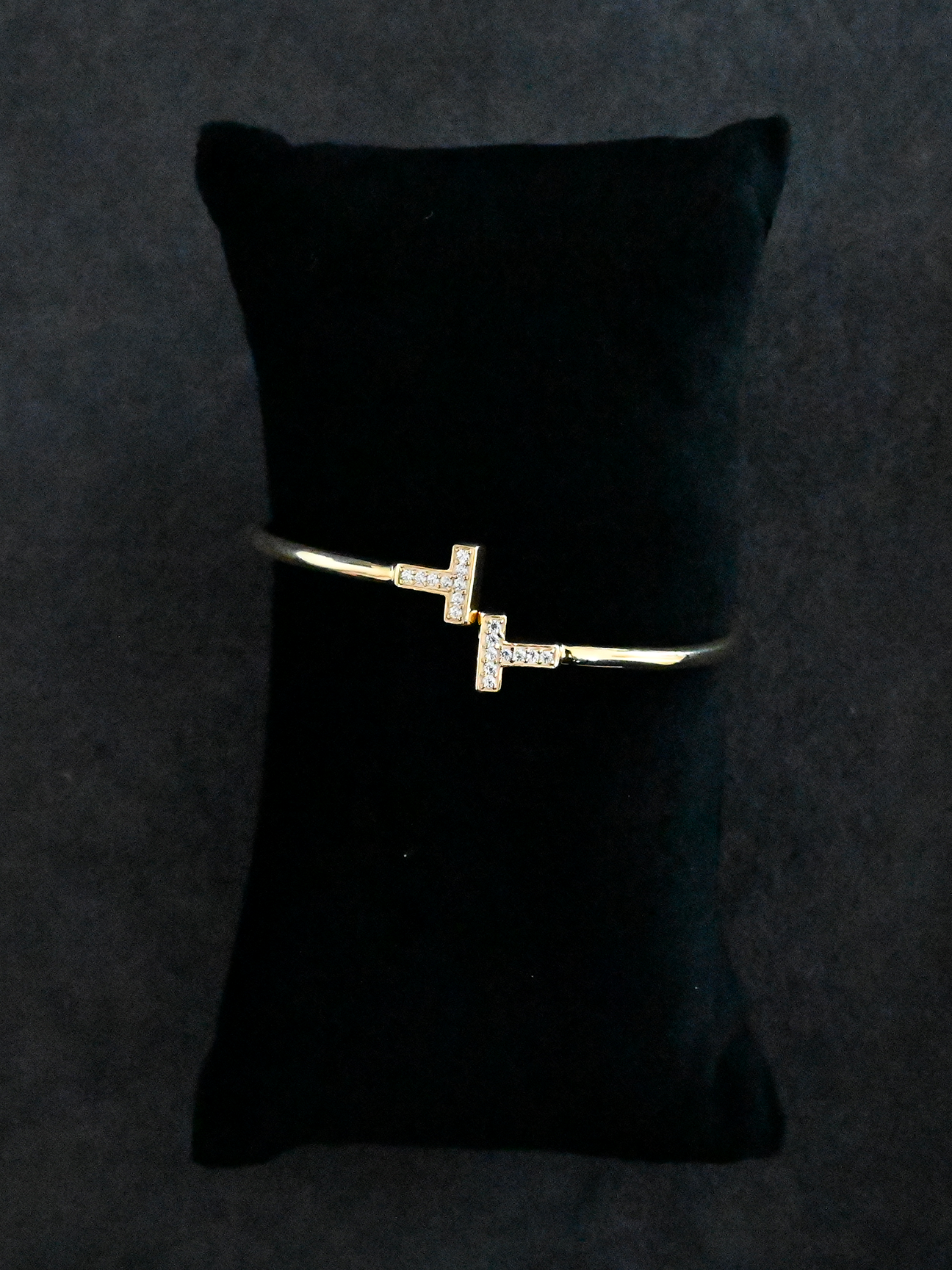 Designer High End Gold Plated Sterling Silver Openable Bracelet