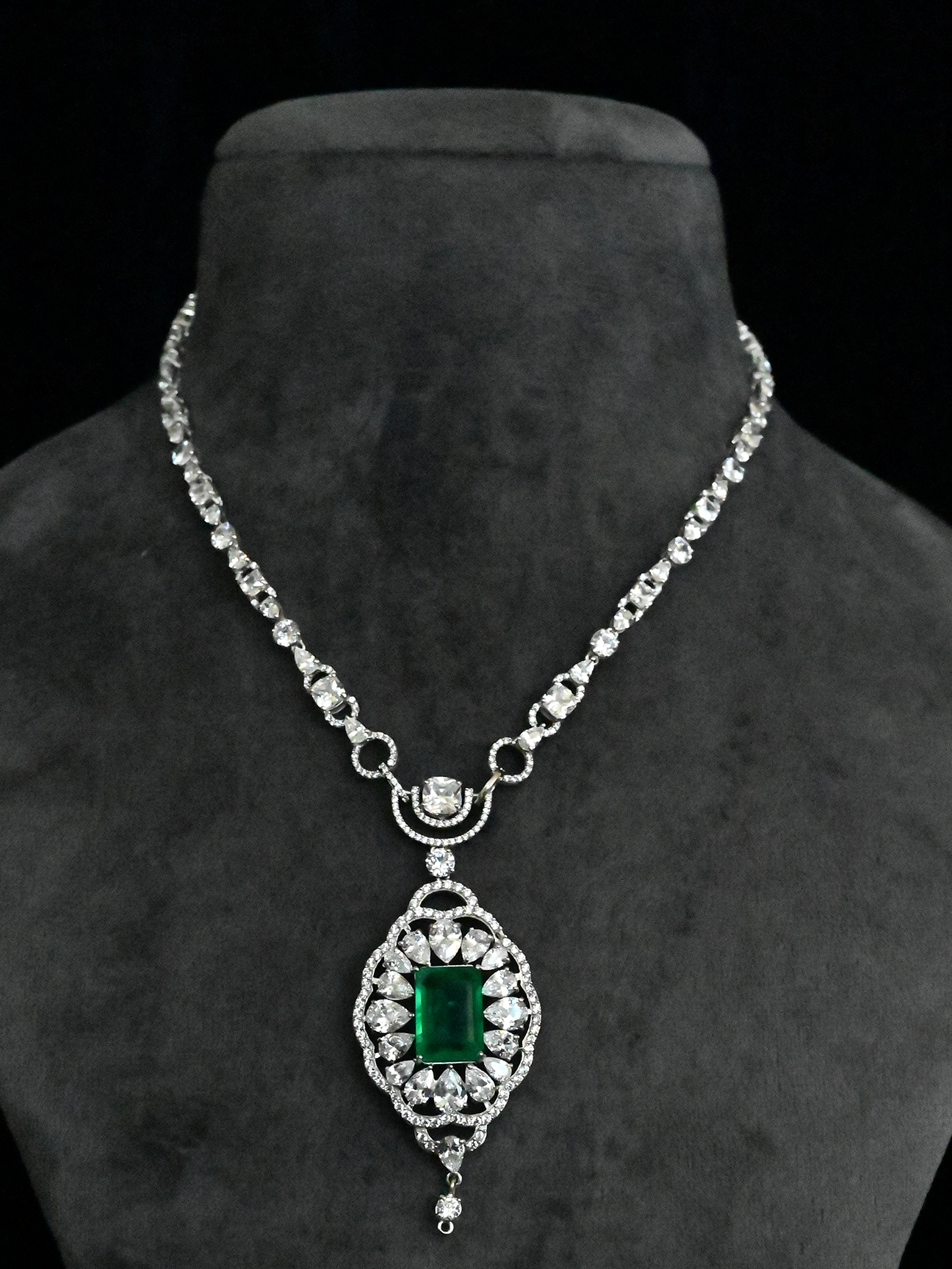 Light Weighted Diamond Style Emerald Studded Sterling Silver Necklace
