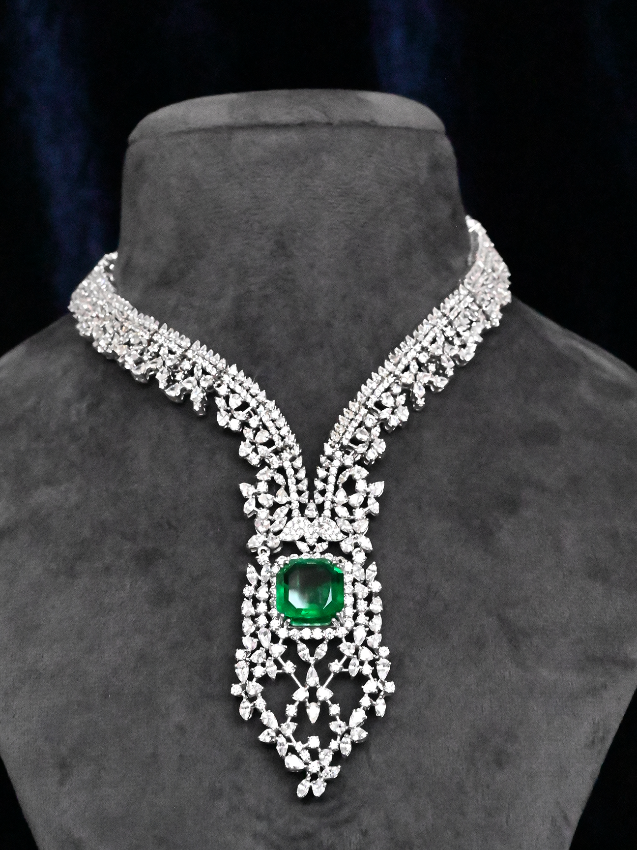 High End Designer Emerald Sterling Silver Necklace