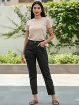 Modish Carbon Black Baggy-fit Jeans For Women