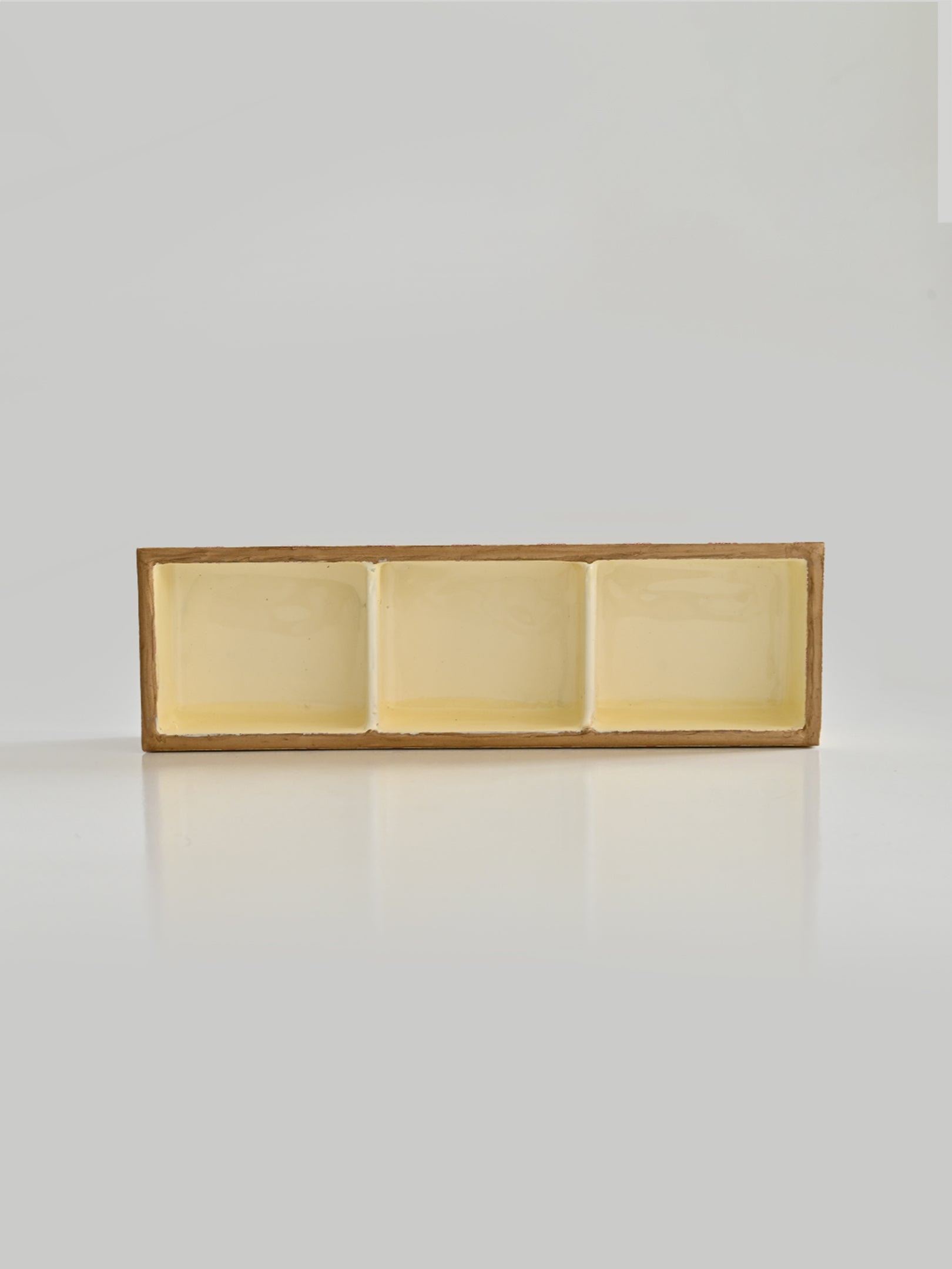 Baros without peacock 3 section tray