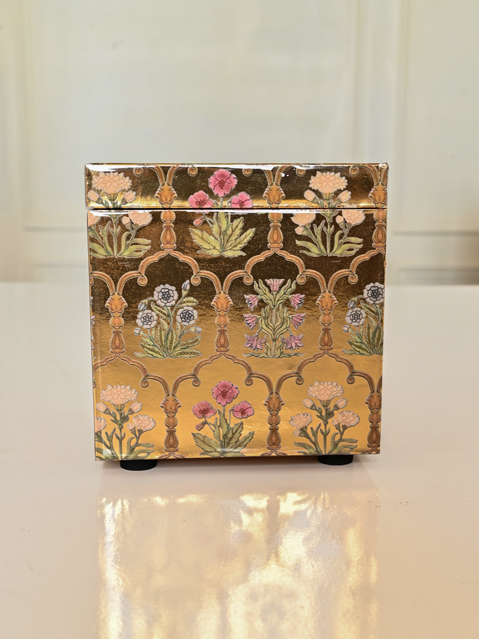 GOLDEN FLOARE TISSUE BOX