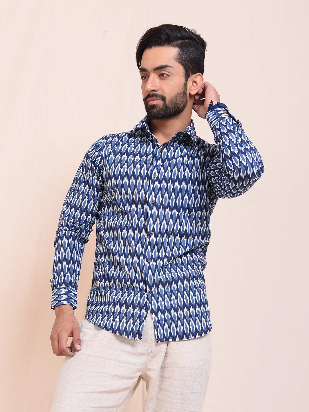 White and Blue Ikat Design Slim Fit Men Shirt