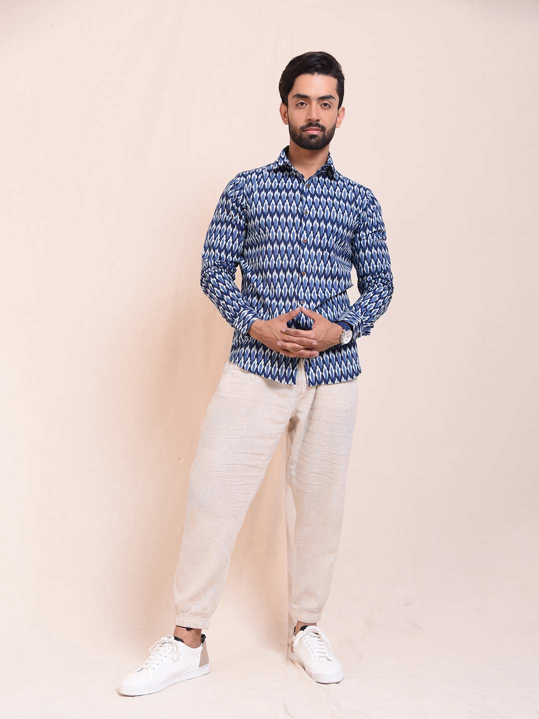 White and Blue Ikat Design Slim Fit Men Shirt