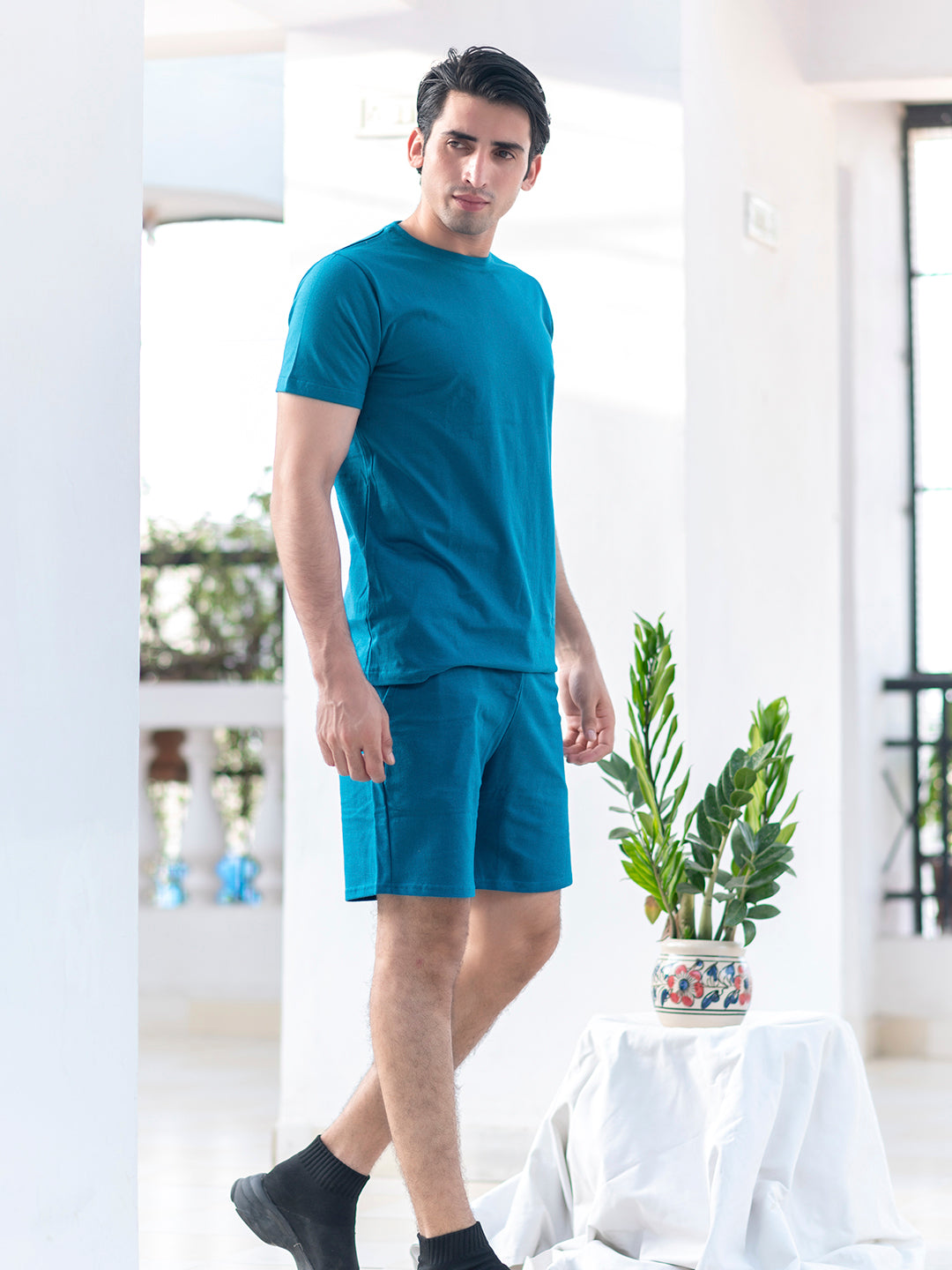 Teal Blue Solid T-Shirt and Shorts Men's Co-Ord Set